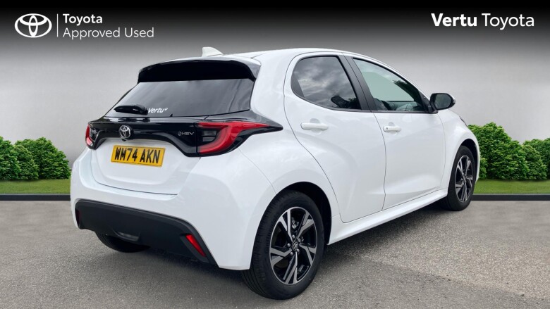 Toyota Yaris 1.5 Hybrid Design 5dr CVT Hybrid Hatchback